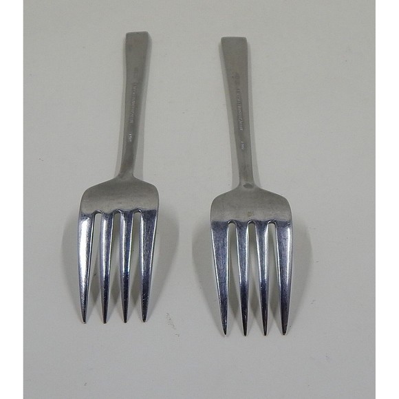 Reed And Barton Rebacraft Dessert Forks Crest Pattern Stainless Korea Set of 2 - Picture 4 of 5